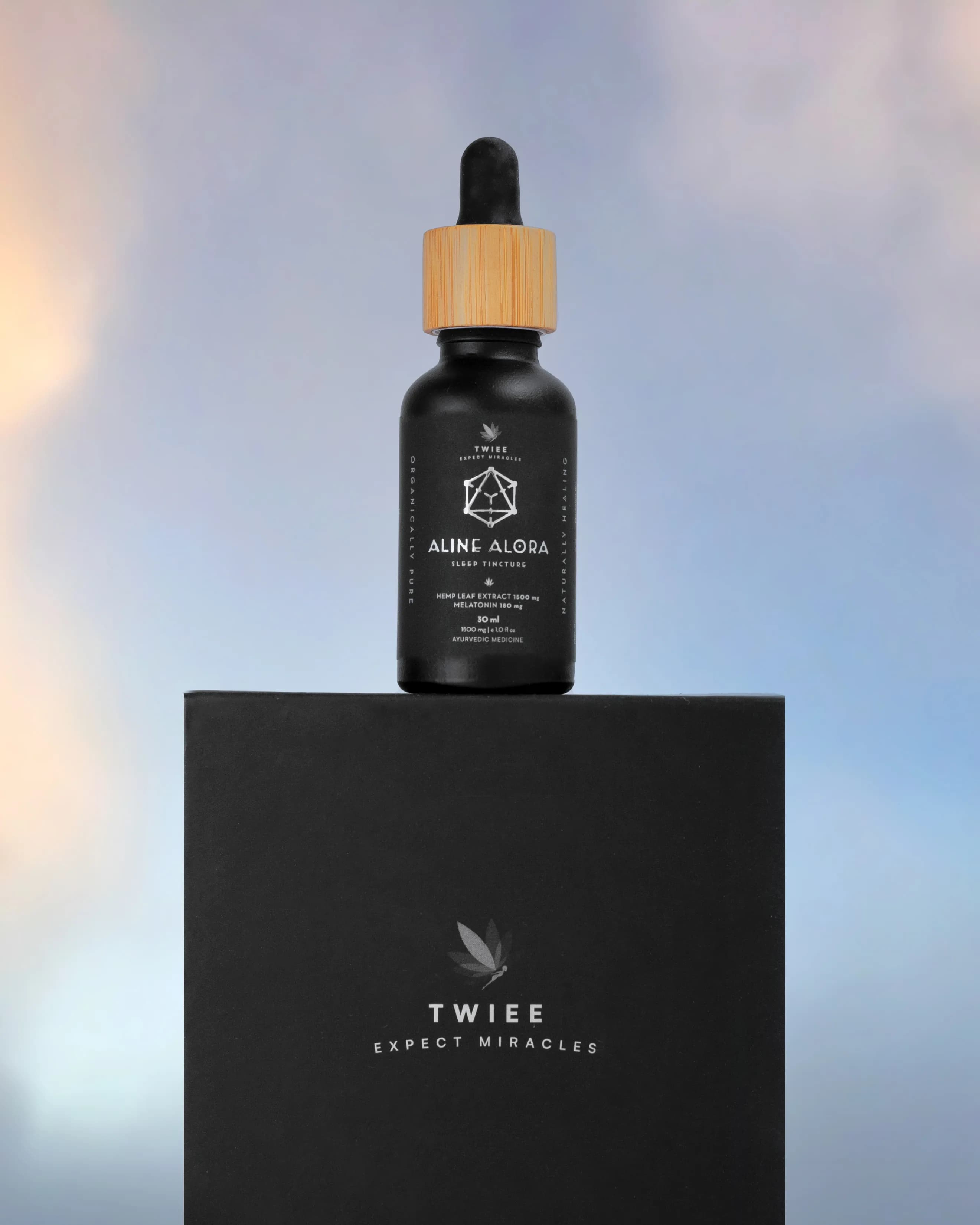 Aline Alora - Improves Sleep - CBD Infused Natural Extract - 30 ML - Twiee